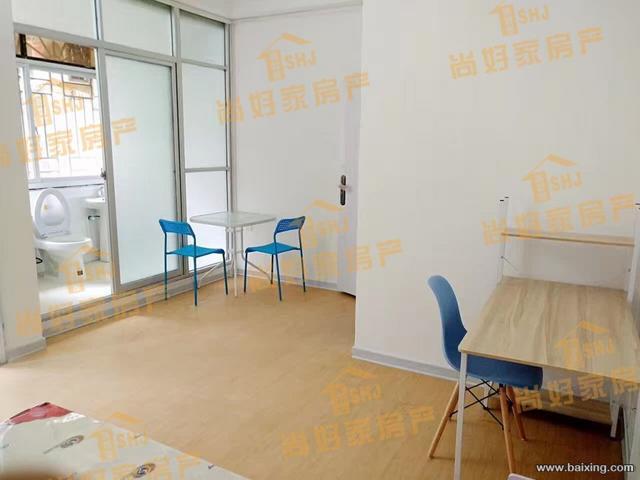 学府路崇福路交叉口新装修有单间两房三房带家具家电出