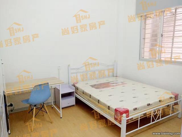 学府路崇福路交叉口新装修有单间两房三房带家具家电出