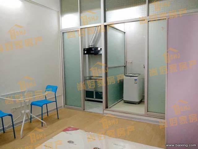 学府路崇福路交叉口新装修有单间两房三房带家具家电出
