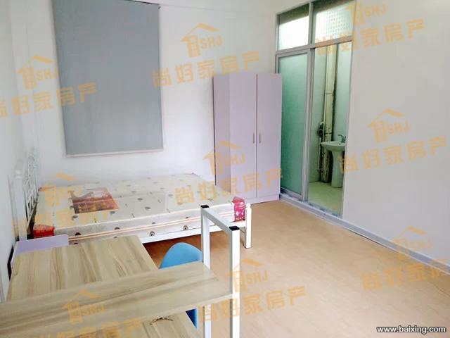 学府路崇福路交叉口新装修有单间两房三房带家具家电出